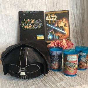 STAR WARS lot of 2 movies & LG Disney Tum Tums Darth Vader & 3 plastic c…
